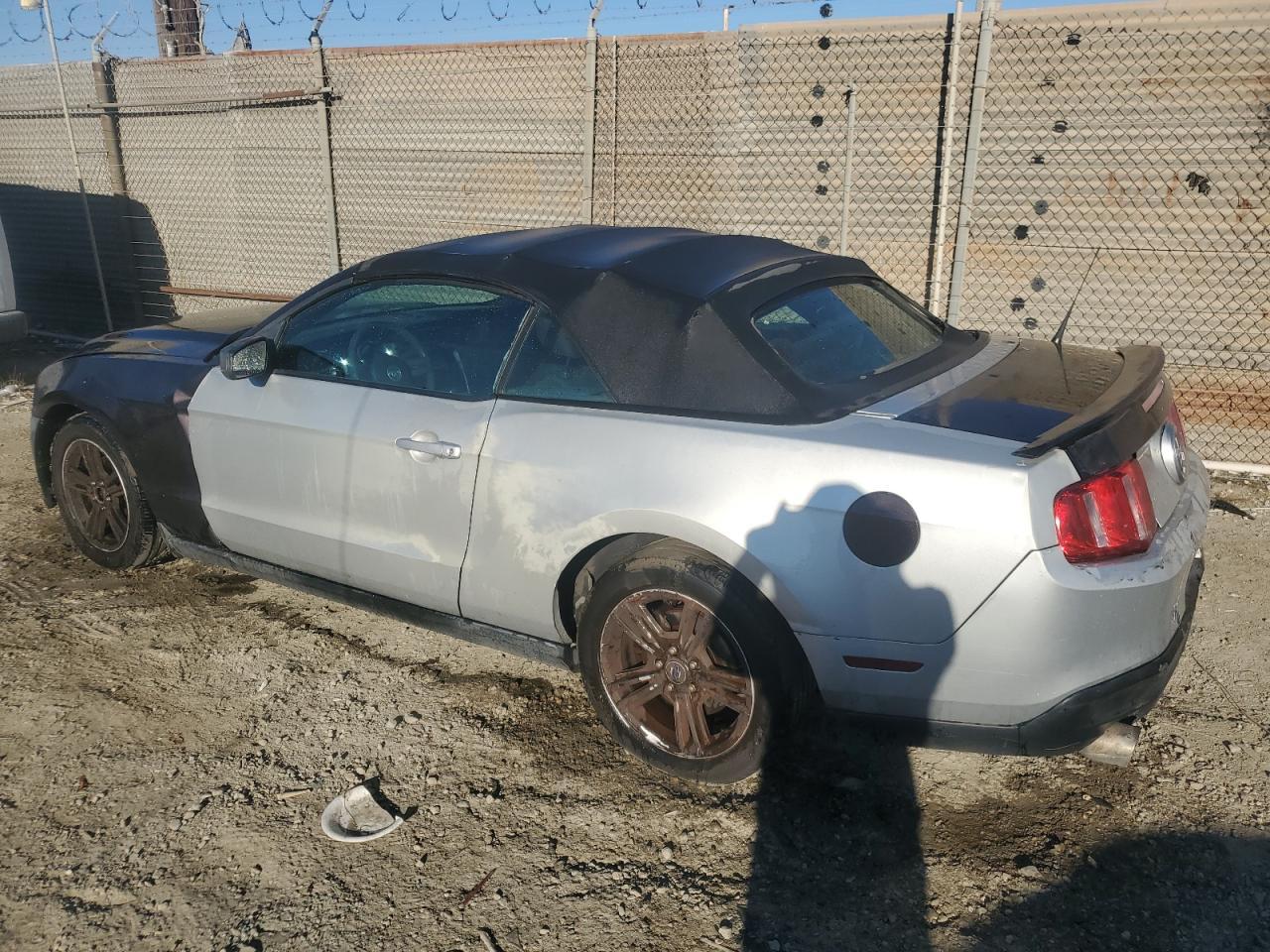 2010 FORD MUSTANG