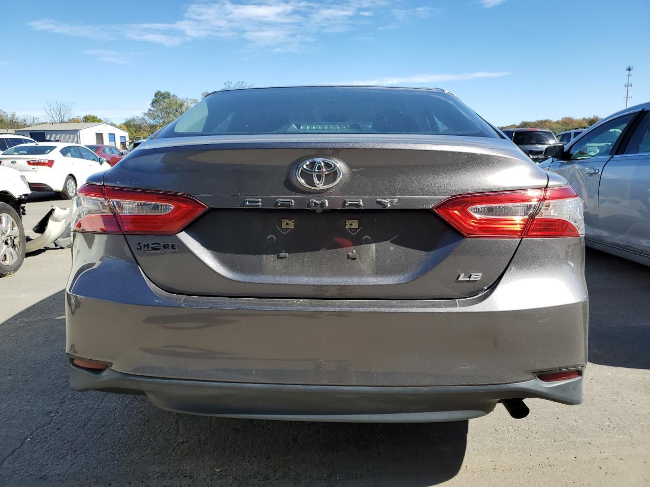 2018 TOYOTA CAMRY