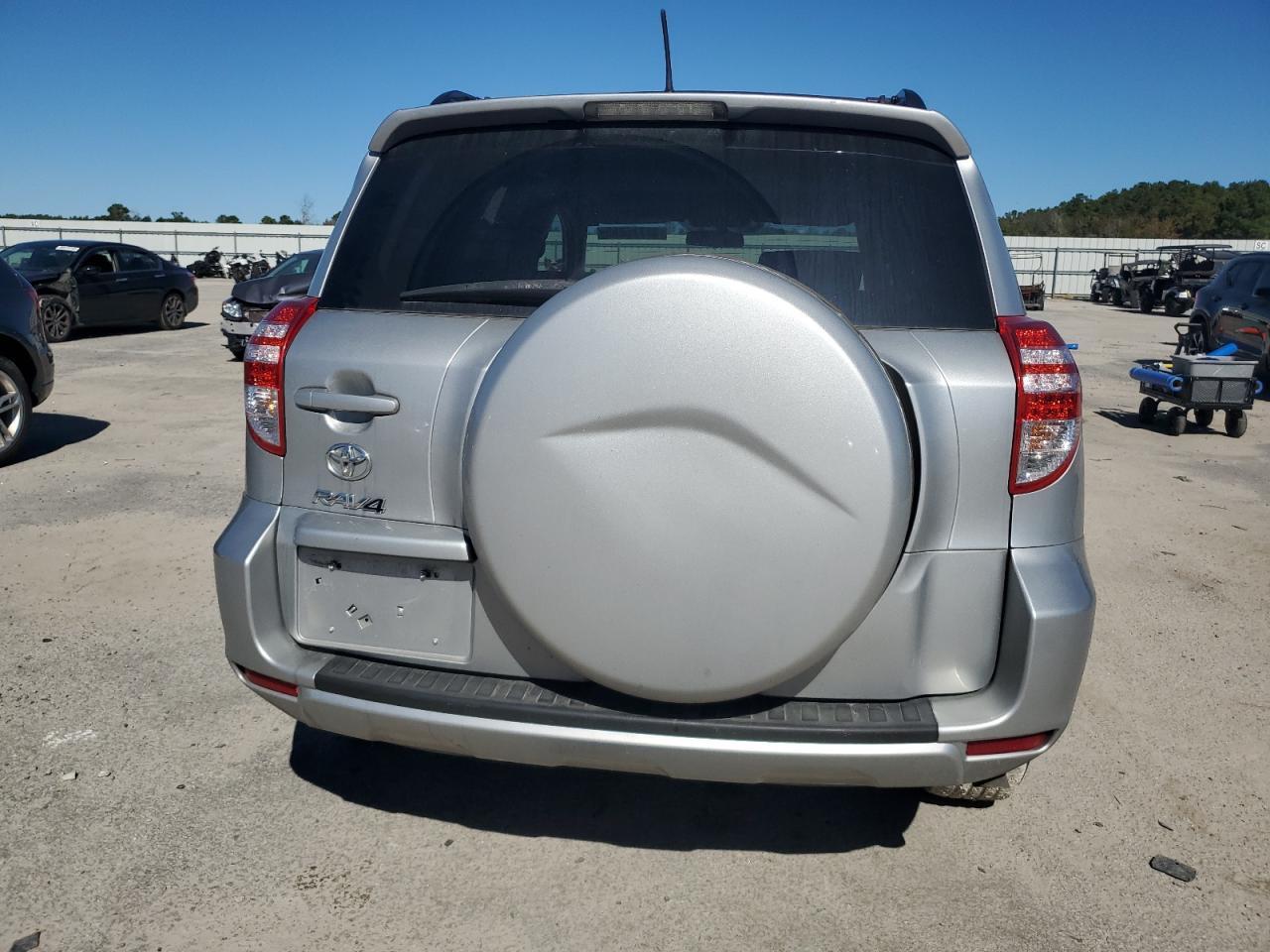 2011 TOYOTA RAV4