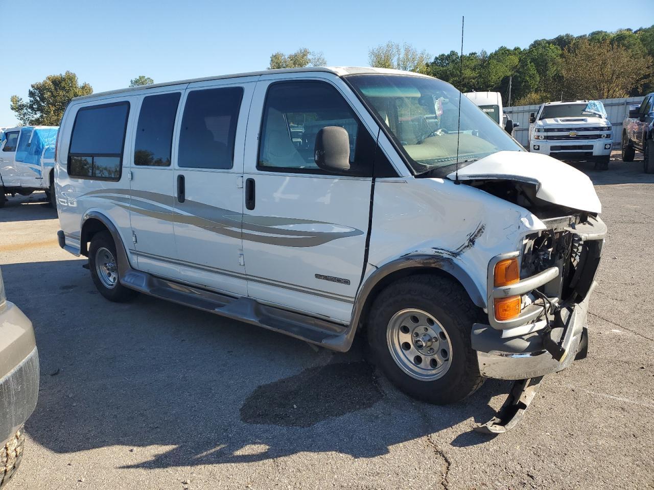2002 GMC Savana