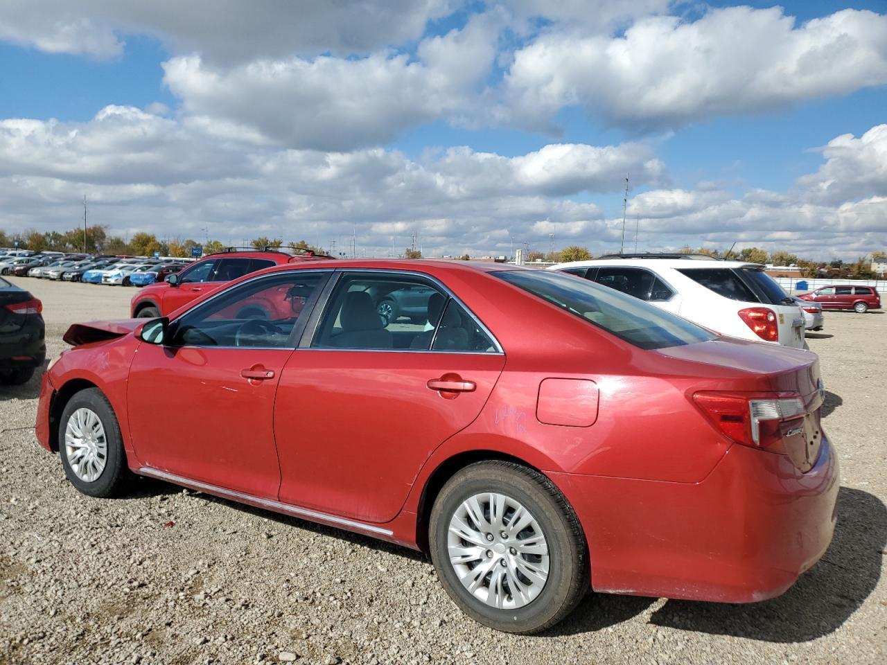 2014 TOYOTA CAMRY