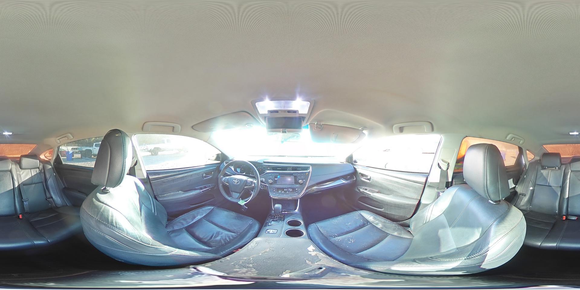 2013 TOYOTA Avalon