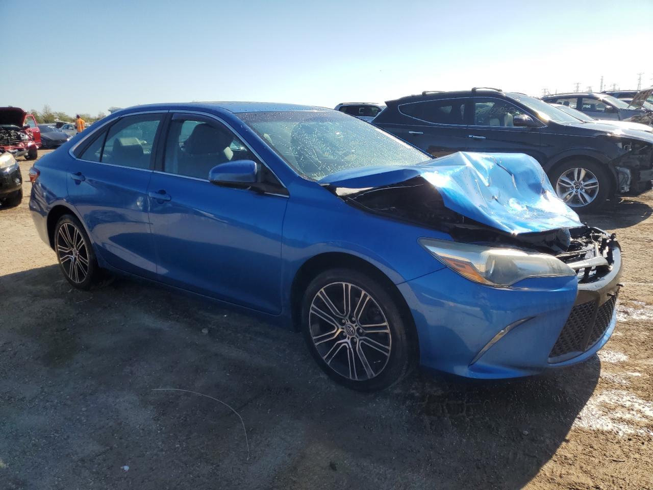2016 TOYOTA CAMRY