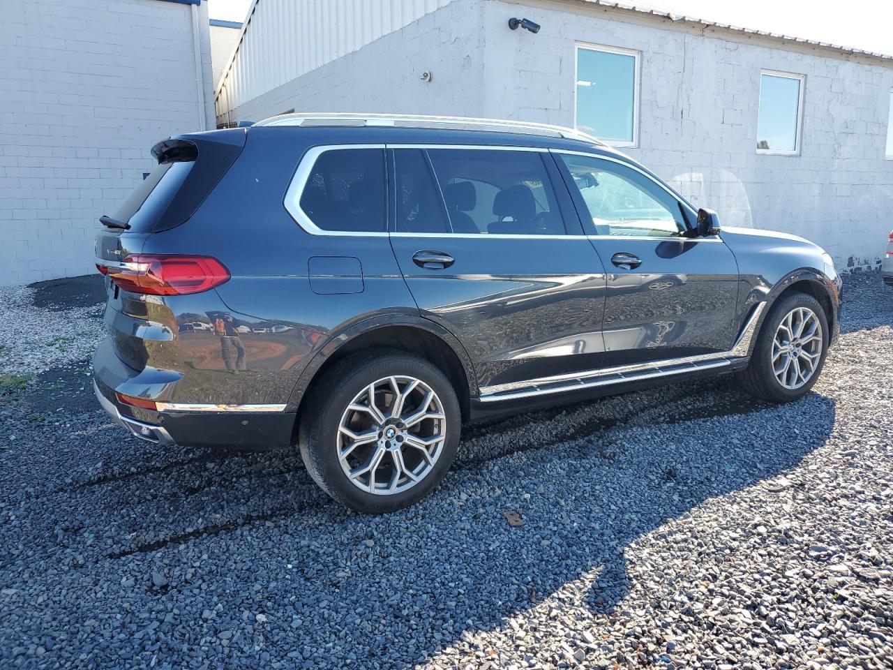 2019 BMW X7