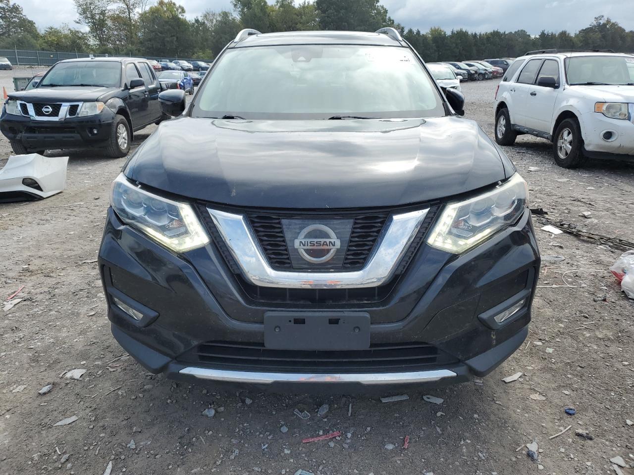 2017 NISSAN ROGUE