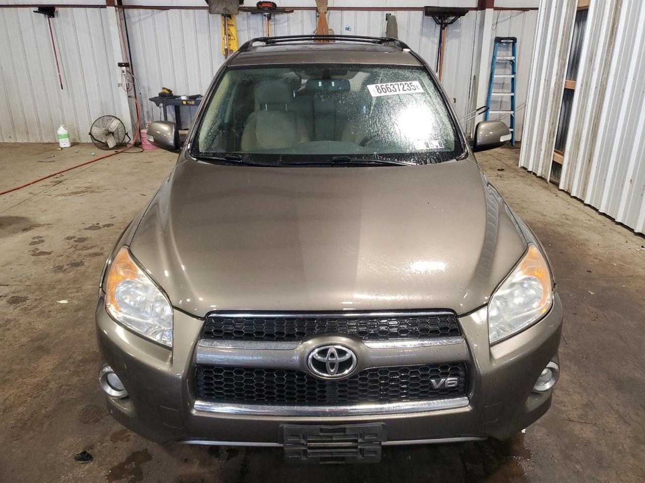 2011 TOYOTA RAV4