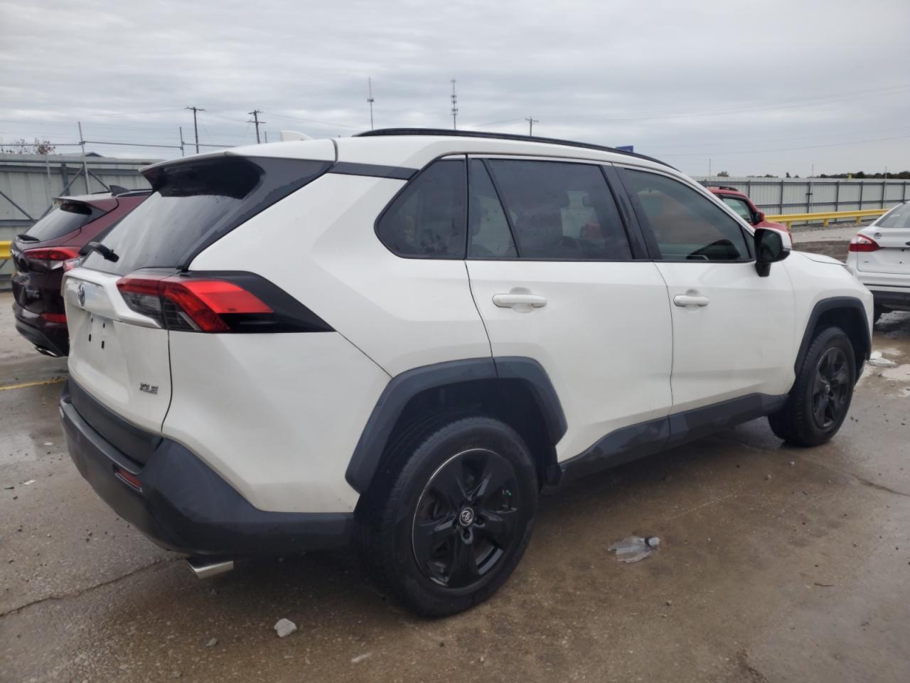 2019 TOYOTA RAV4