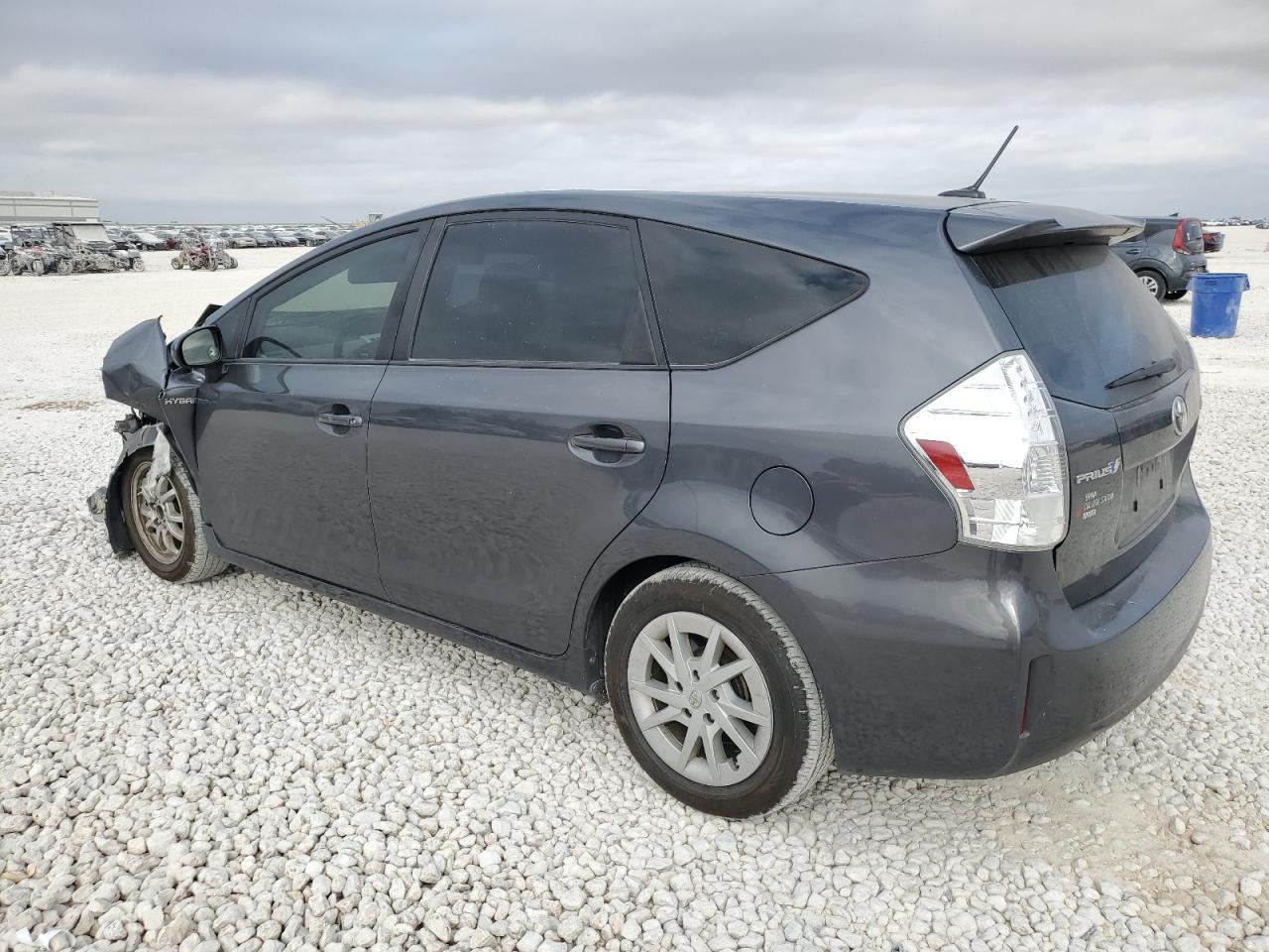 2014 TOYOTA PRIUS V