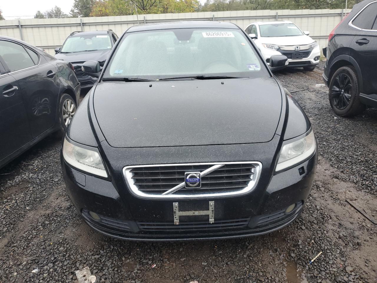 2010 VOLVO S40