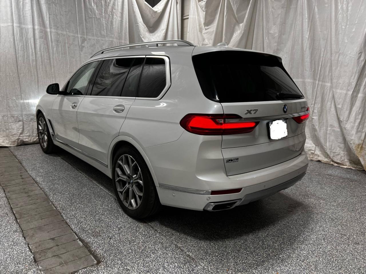 2020 BMW X7