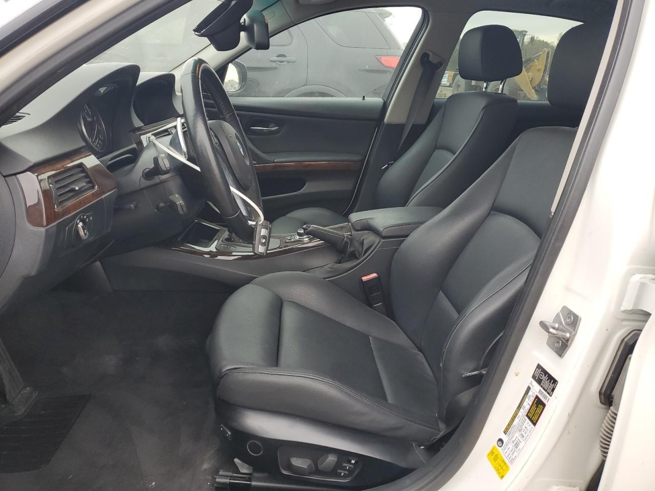 2011 BMW 3 SERIES