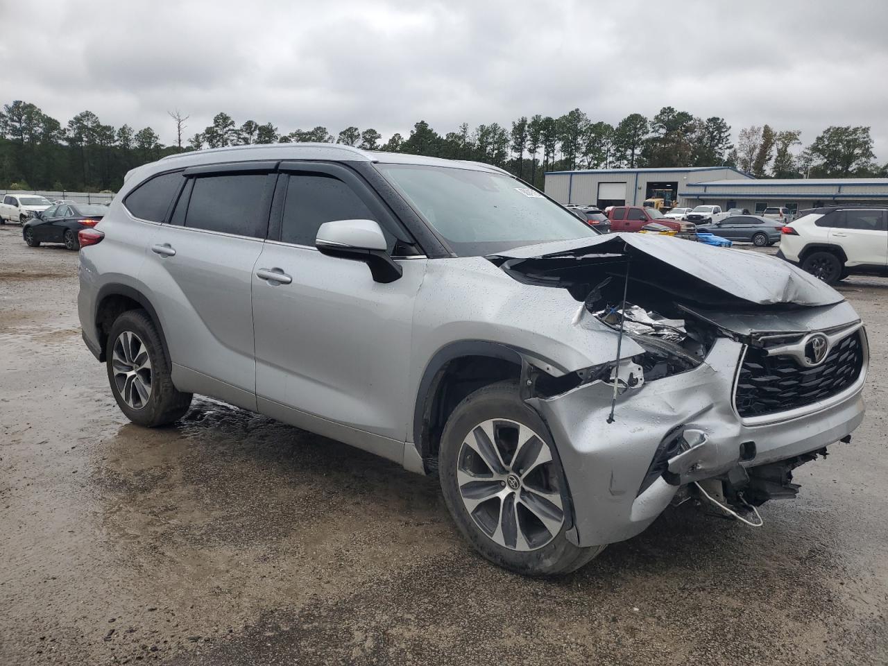 2020 TOYOTA HIGHLANDER