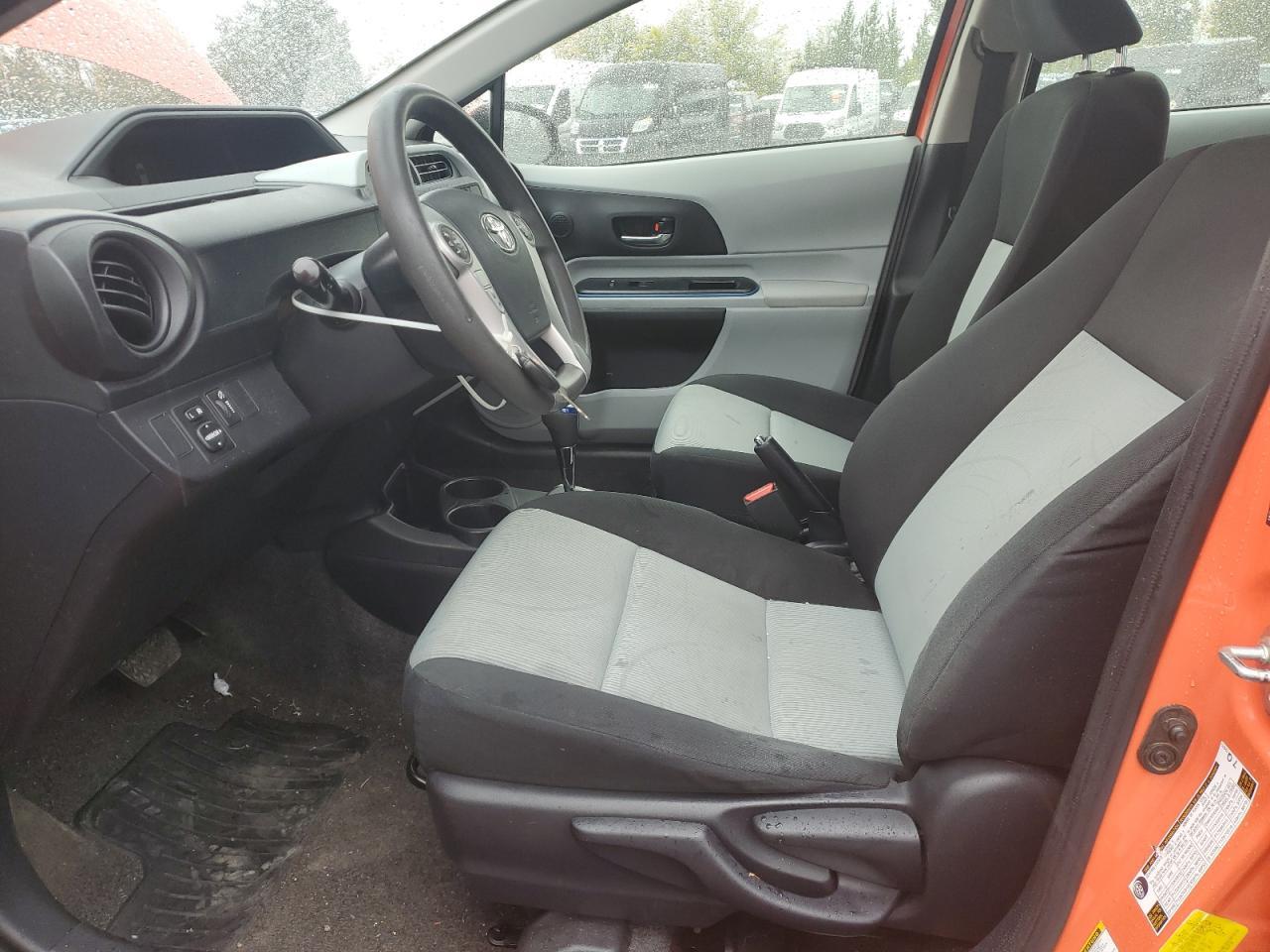 2012 TOYOTA Prius c