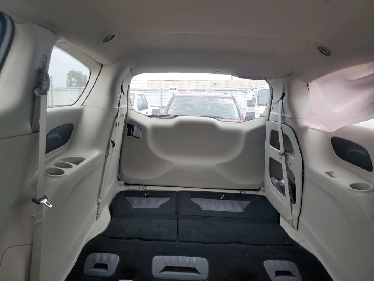 2024 CHRYSLER Voyager