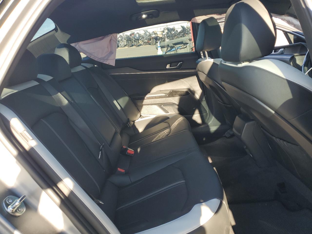 2025 KIA K5