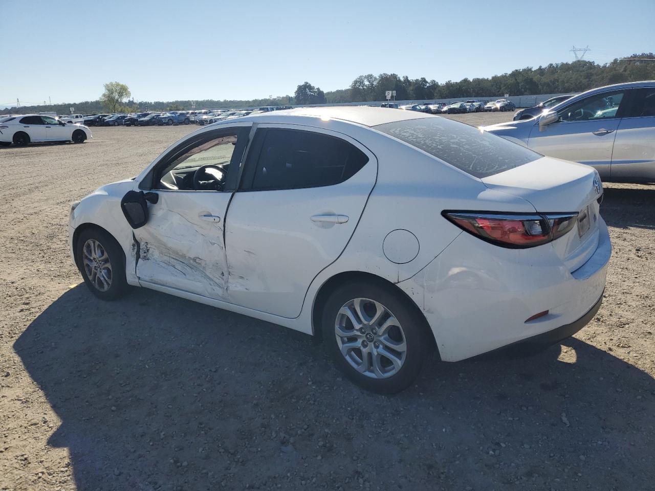 2017 TOYOTA YARIS