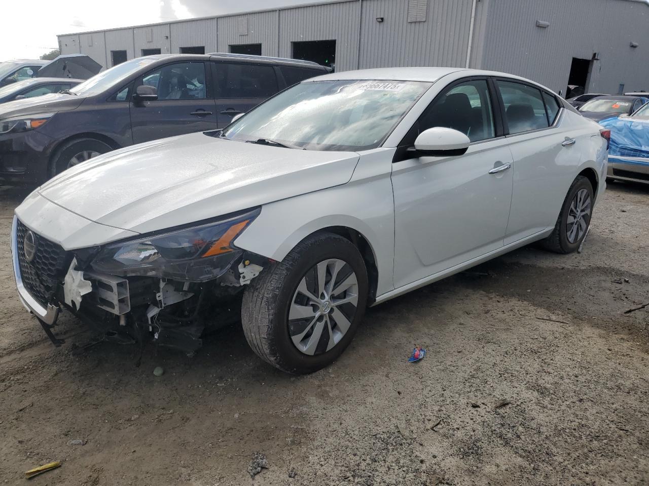 2022 NISSAN ALTIMA