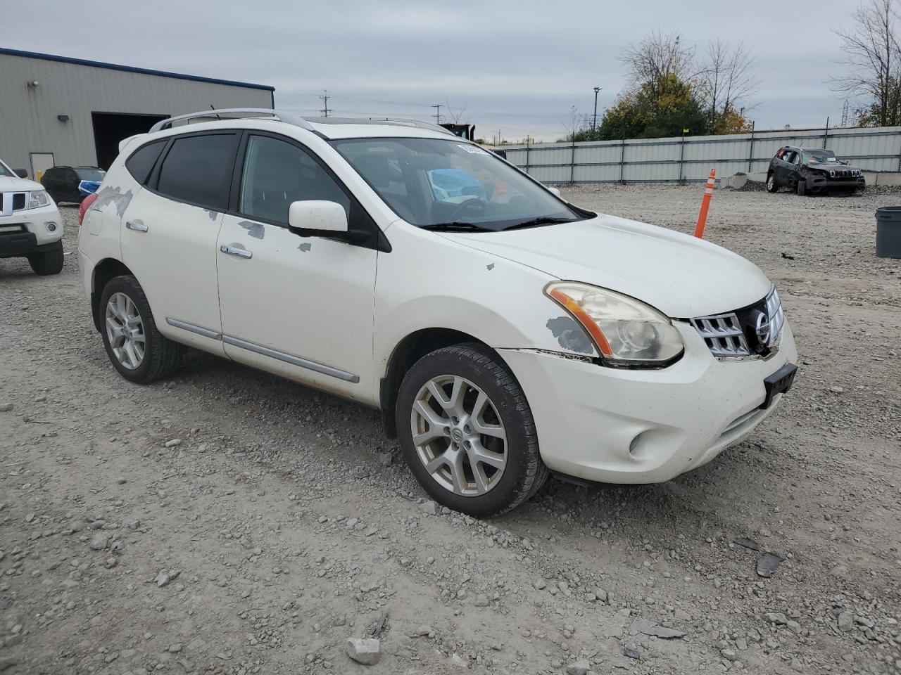 2013 NISSAN ROGUE