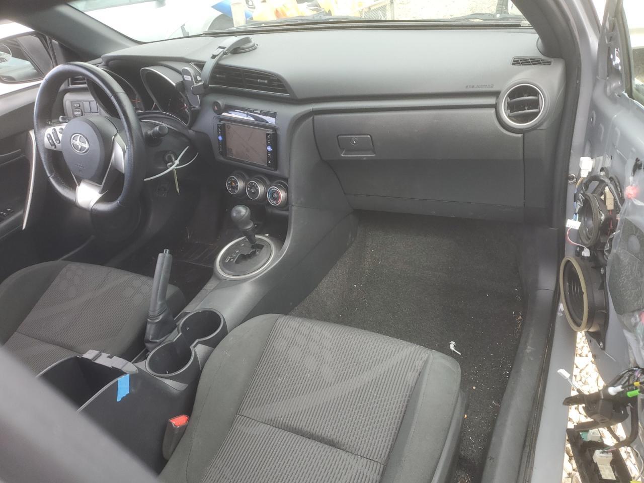 2011 TOYOTA SCION
