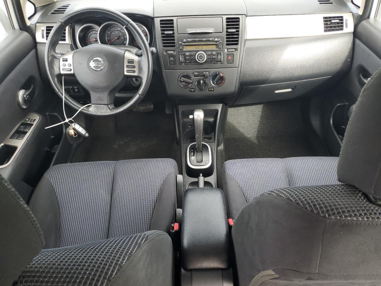2010 NISSAN VERSA