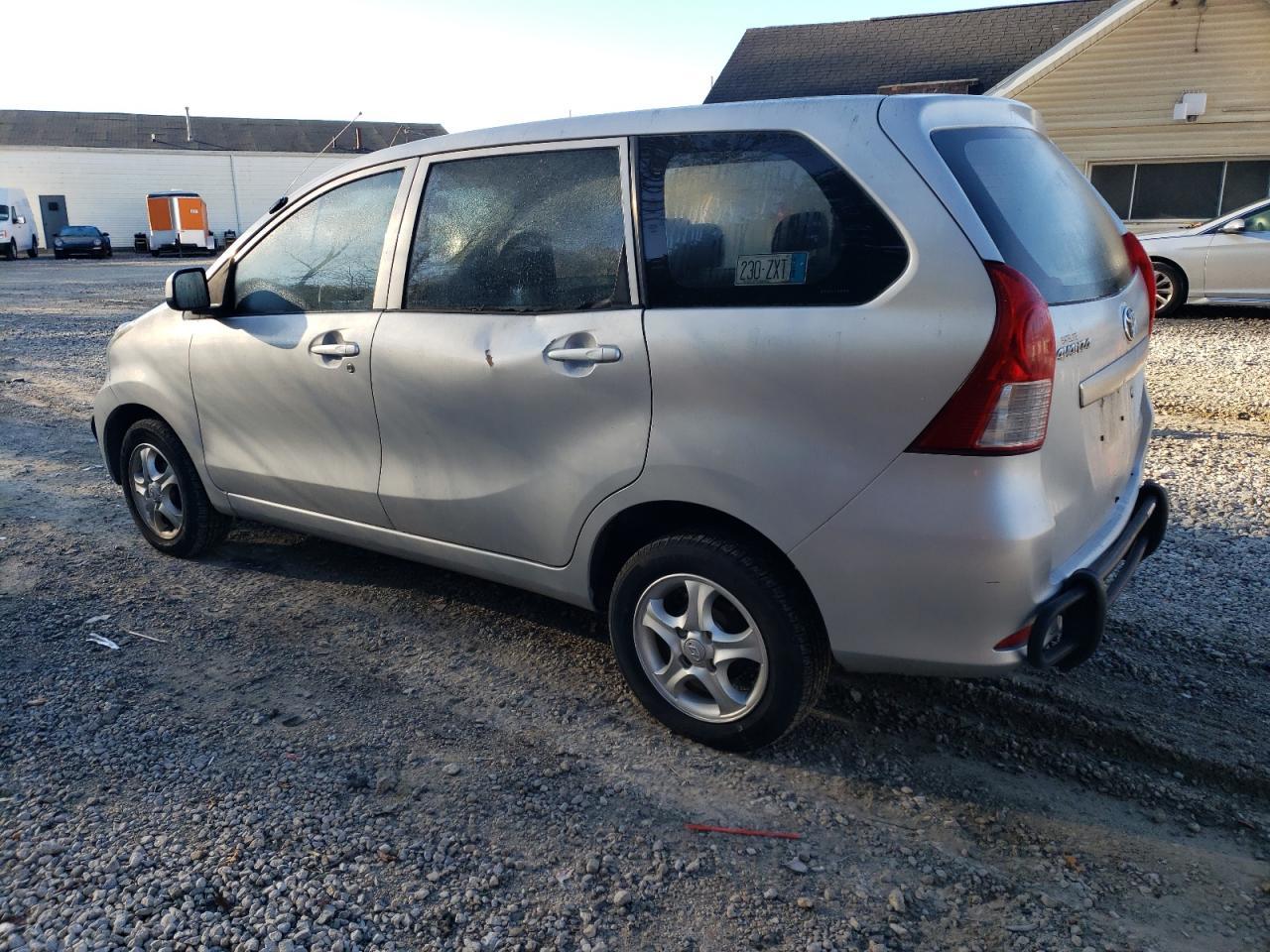 2015 TOYOTA Avanza