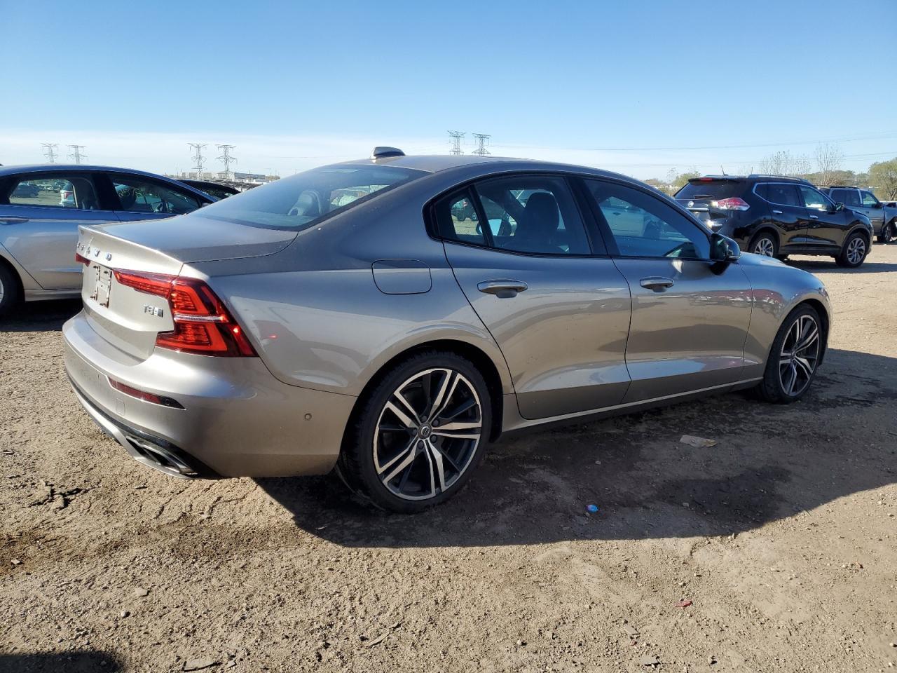 2019 VOLVO S60