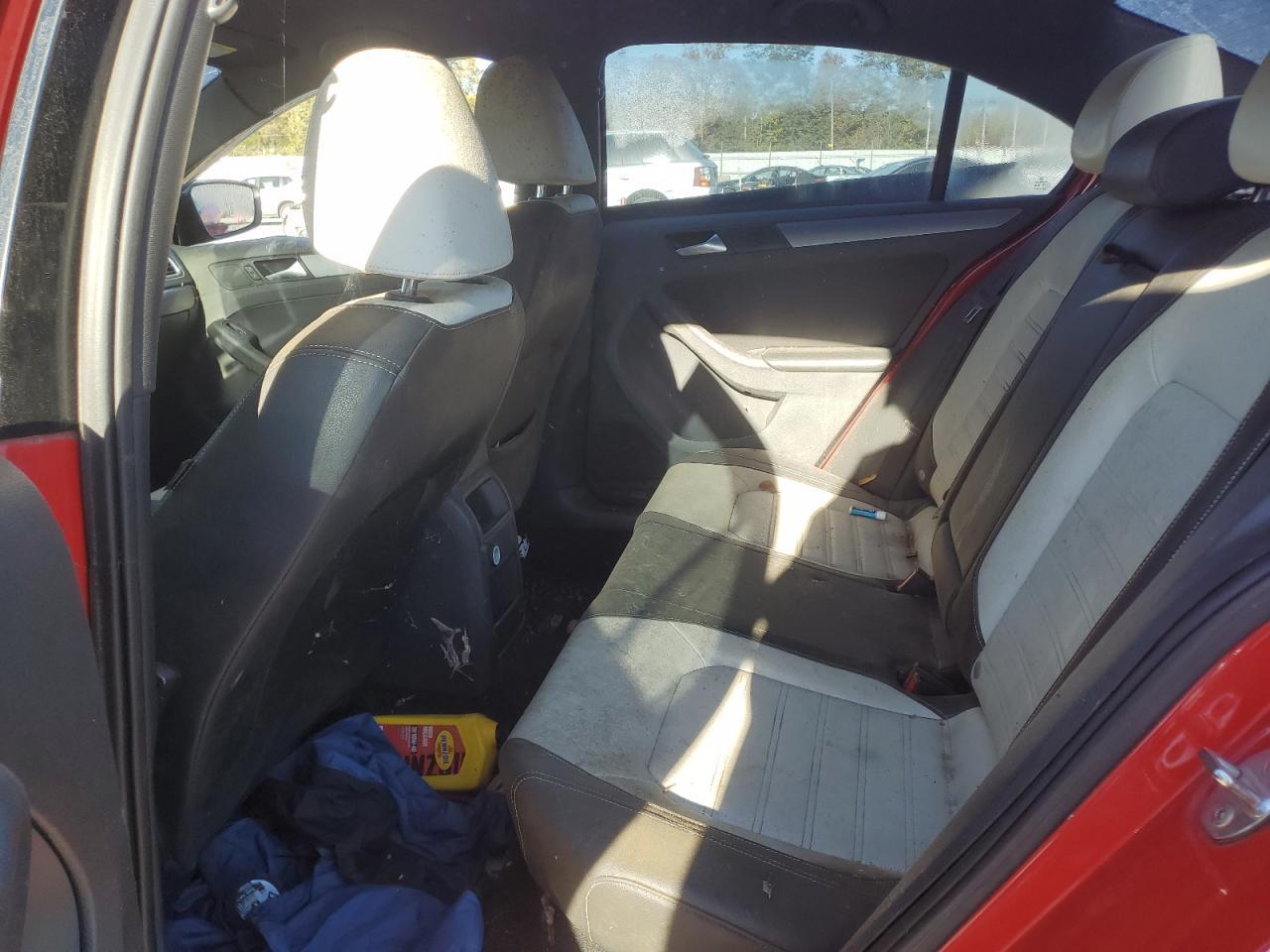 2016 VOLKSWAGEN JETTA