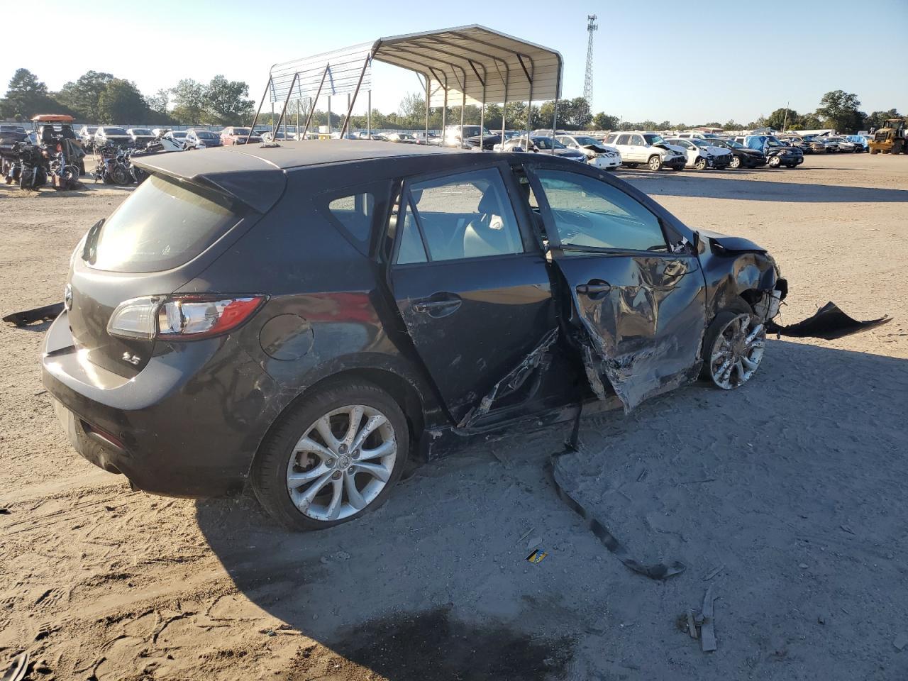 2010 MAZDA 3