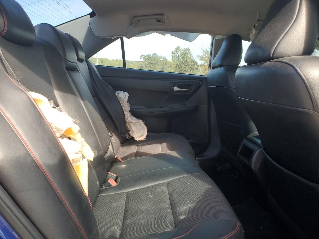 2016 TOYOTA CAMRY