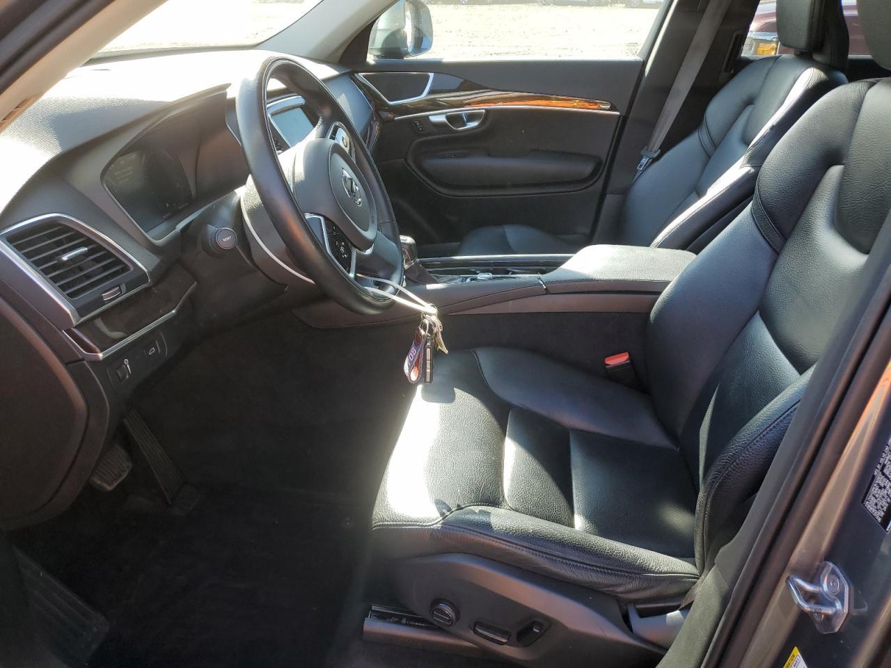 2019 VOLVO XC90