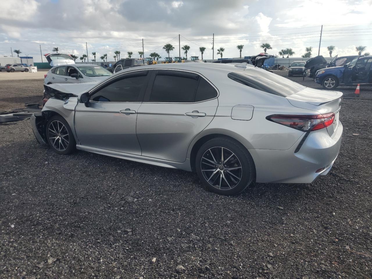 2022 TOYOTA CAMRY