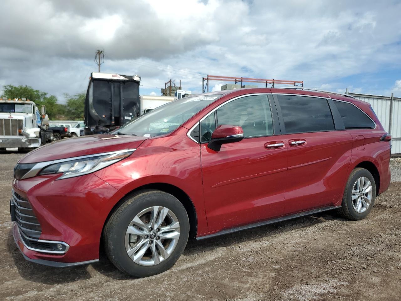 2022 TOYOTA SIENNA