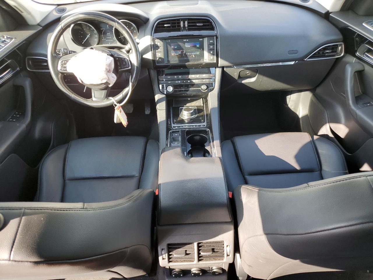 2018 JAGUAR F-Pace