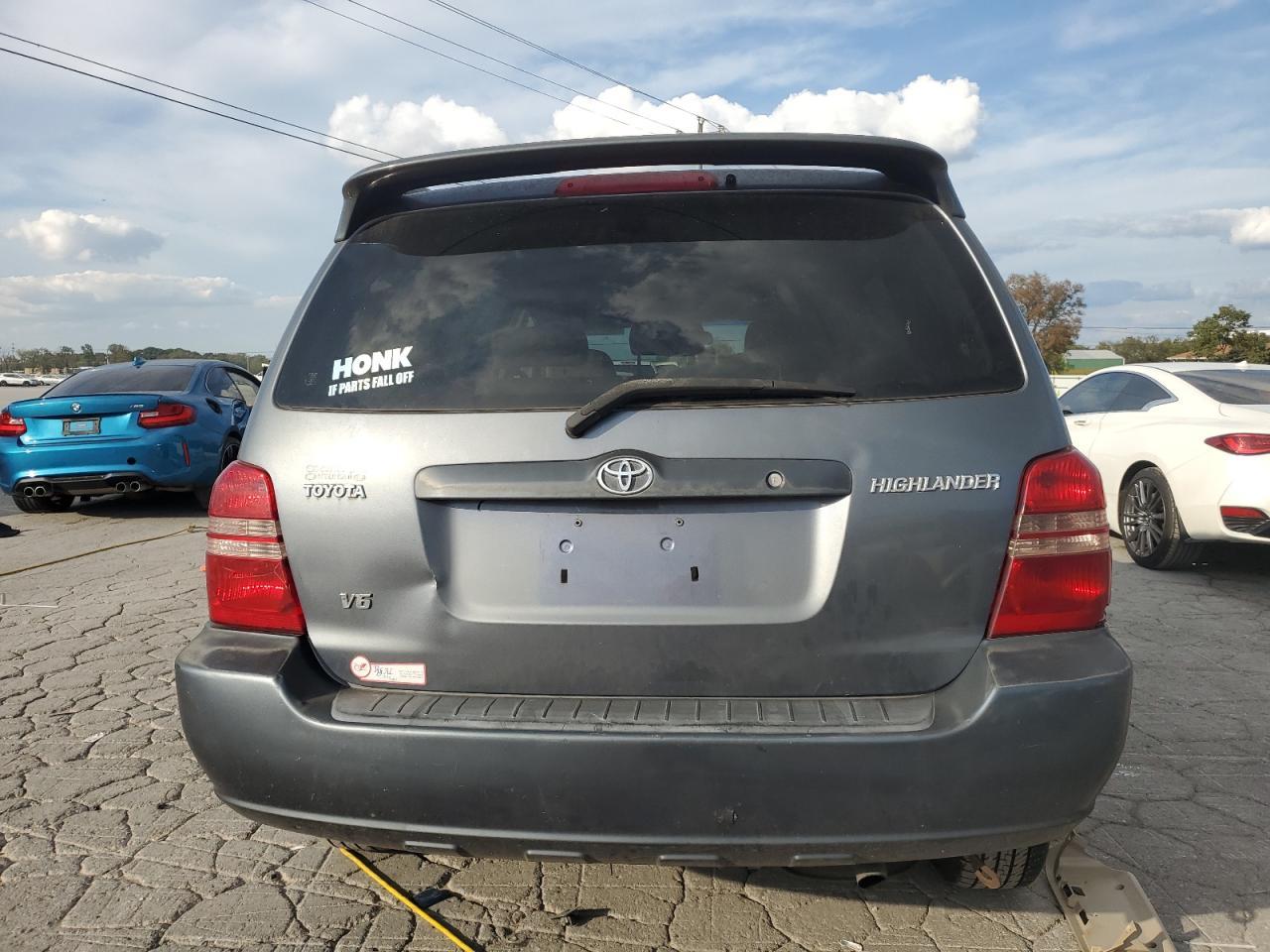 2002 TOYOTA HIGHLANDER