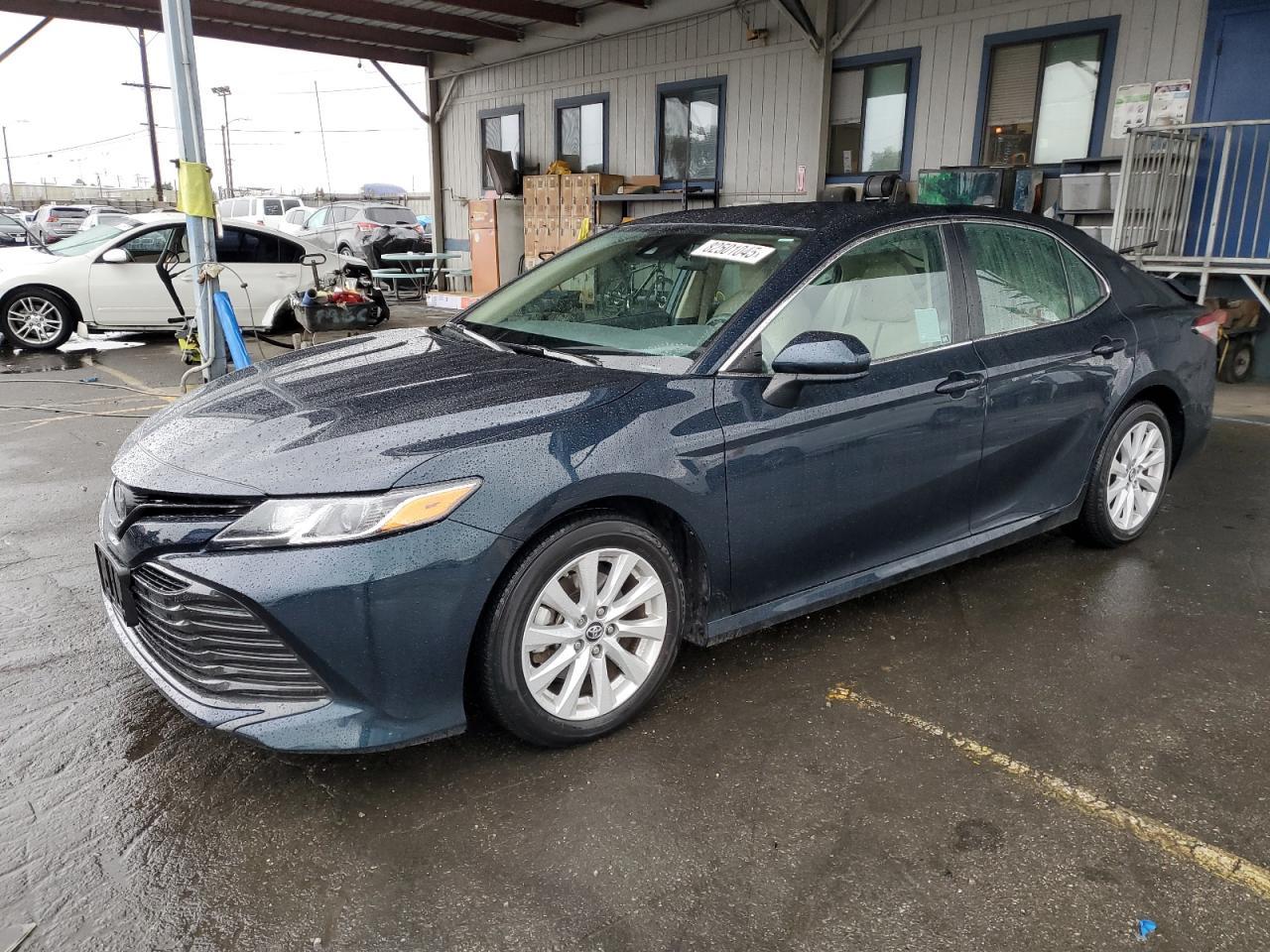 2019 TOYOTA CAMRY