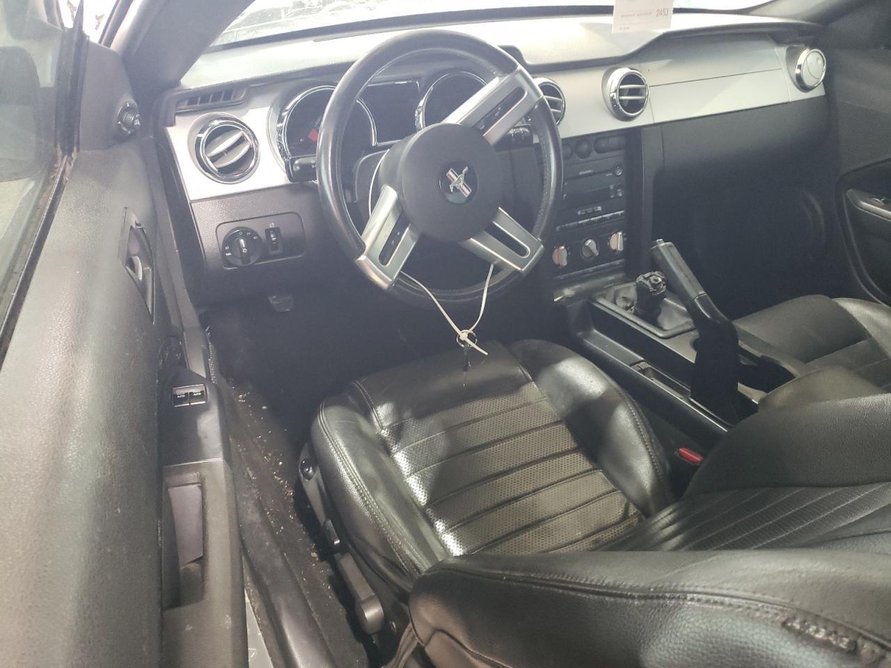 2005 FORD MUSTANG