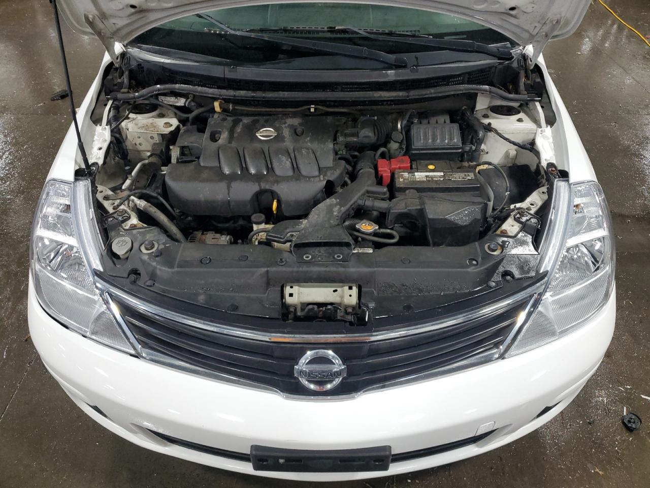 2011 NISSAN VERSA
