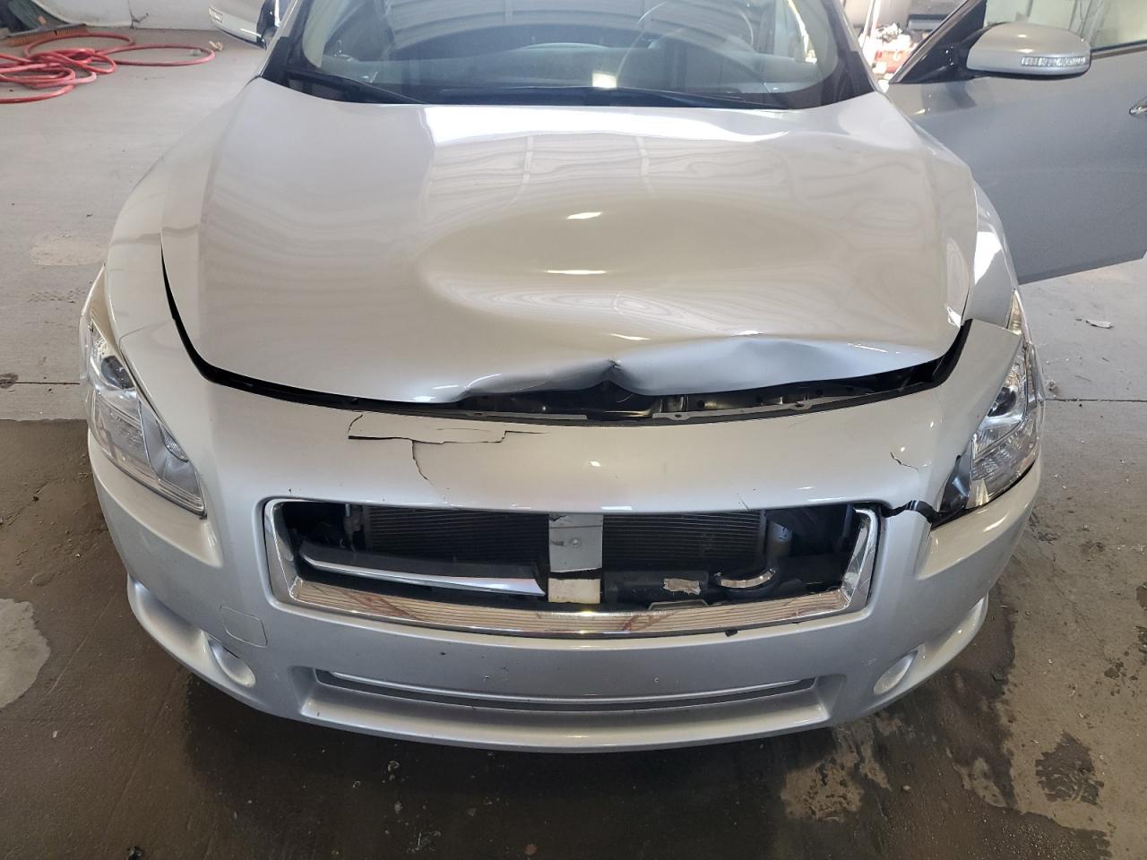 2014 NISSAN Maxima