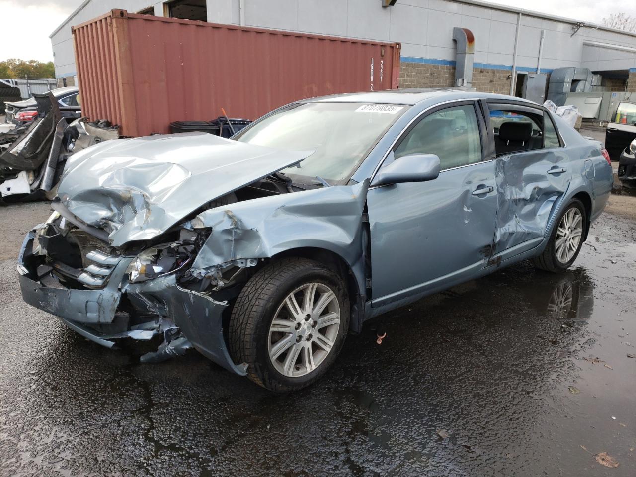 2006 TOYOTA Avalon