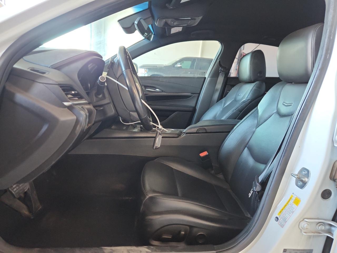 2022 CADILLAC CT4