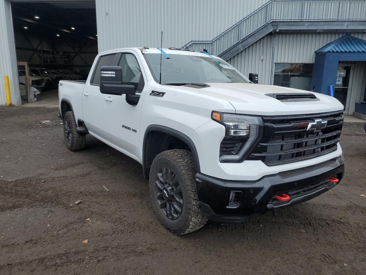 2025 CHEVROLET Silverado