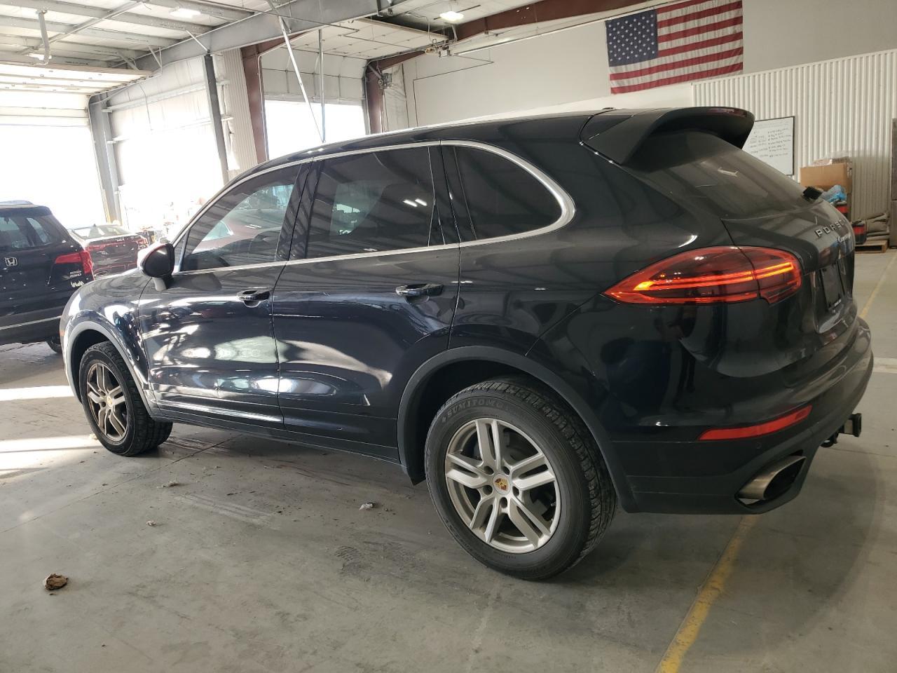 2016 PORSCHE CAYENNE