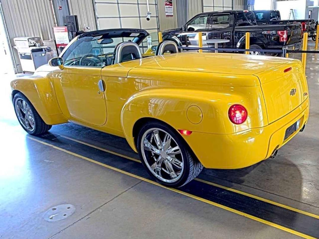 2004 CHEVROLET Ssr