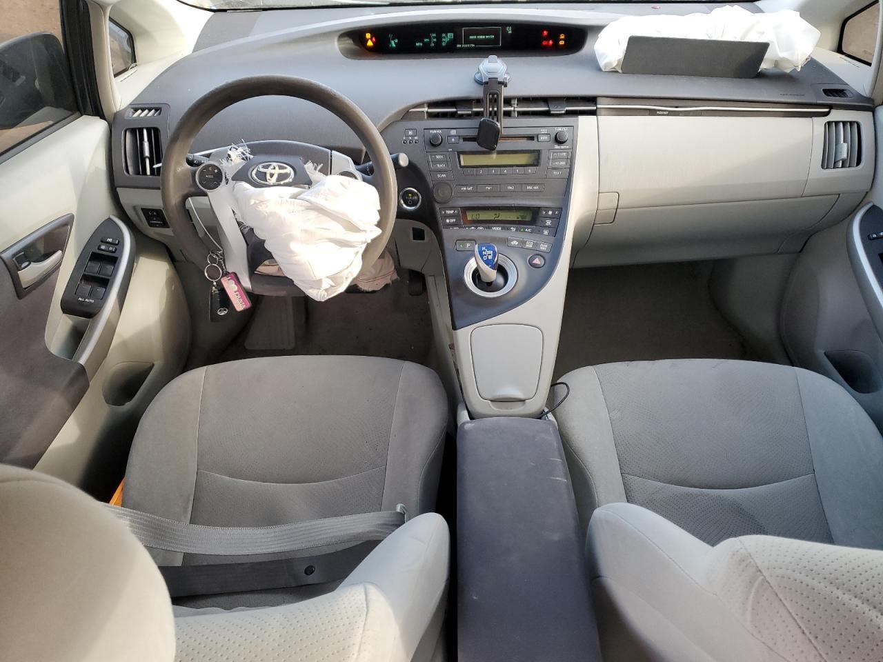 2011 TOYOTA PRIUS