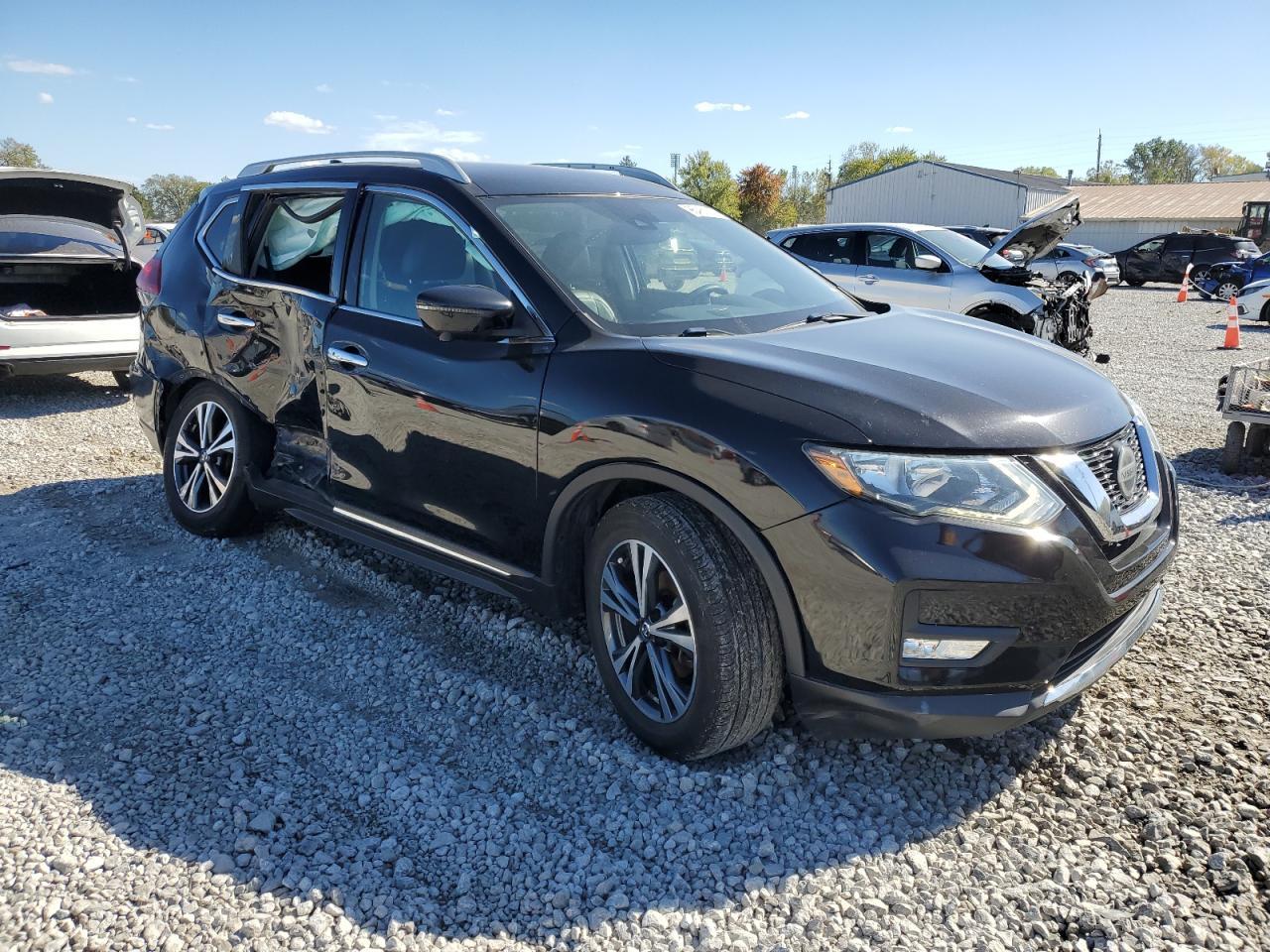 2018 NISSAN ROGUE