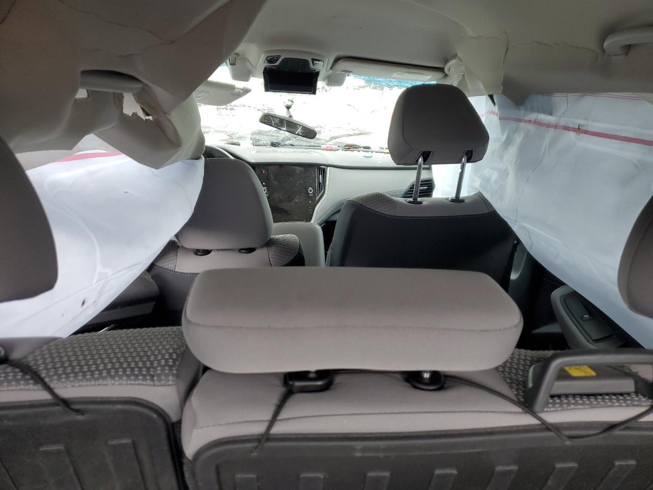 2021 SUBARU Outback