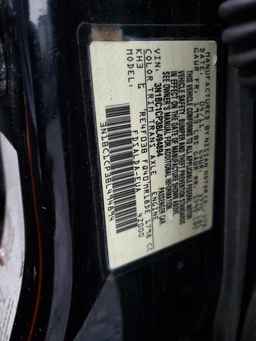 2011 NISSAN VERSA