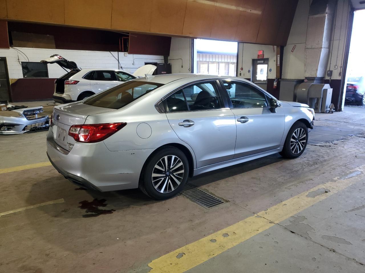 2018 SUBARU Legacy