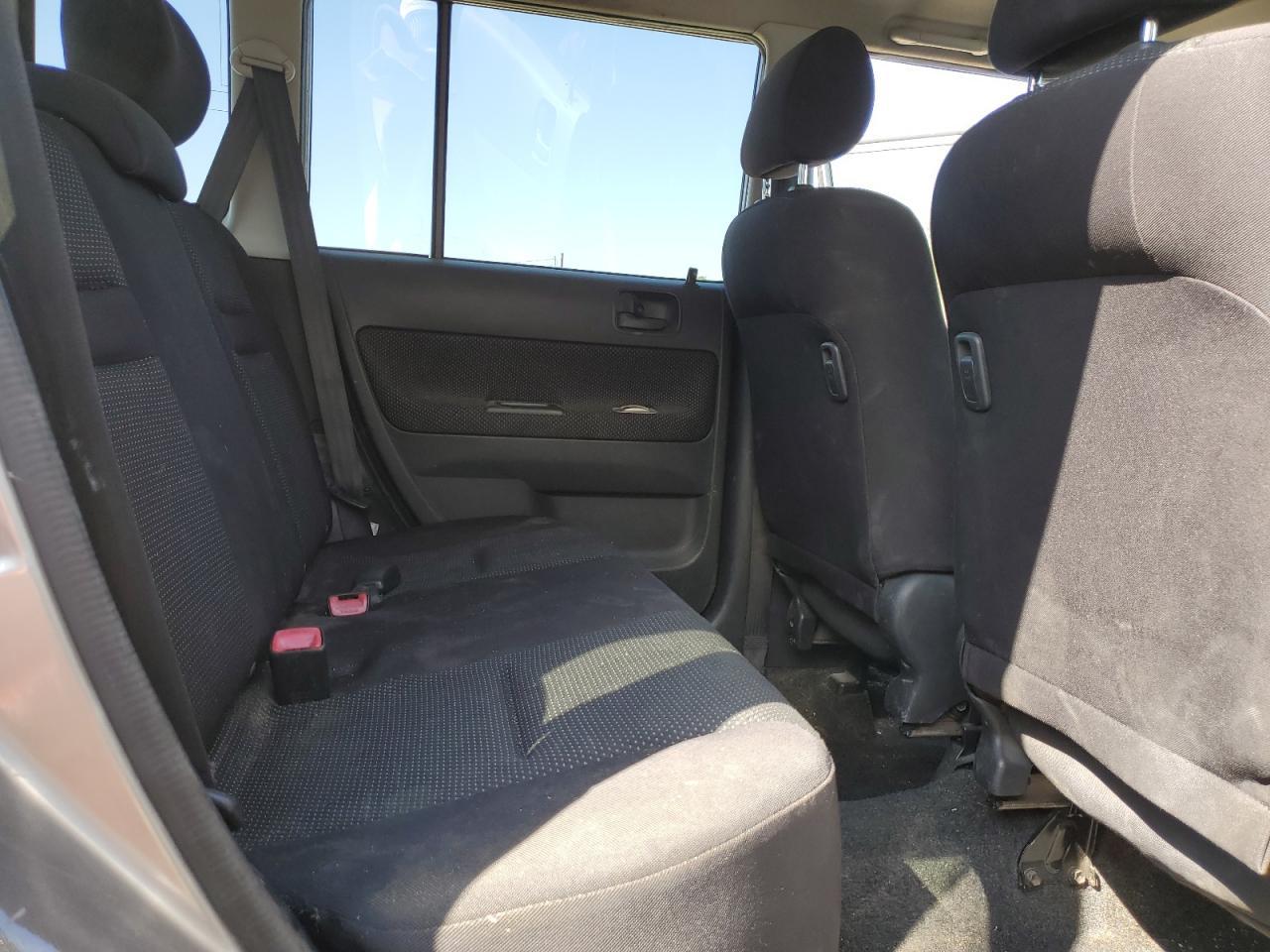 2005 TOYOTA SCION