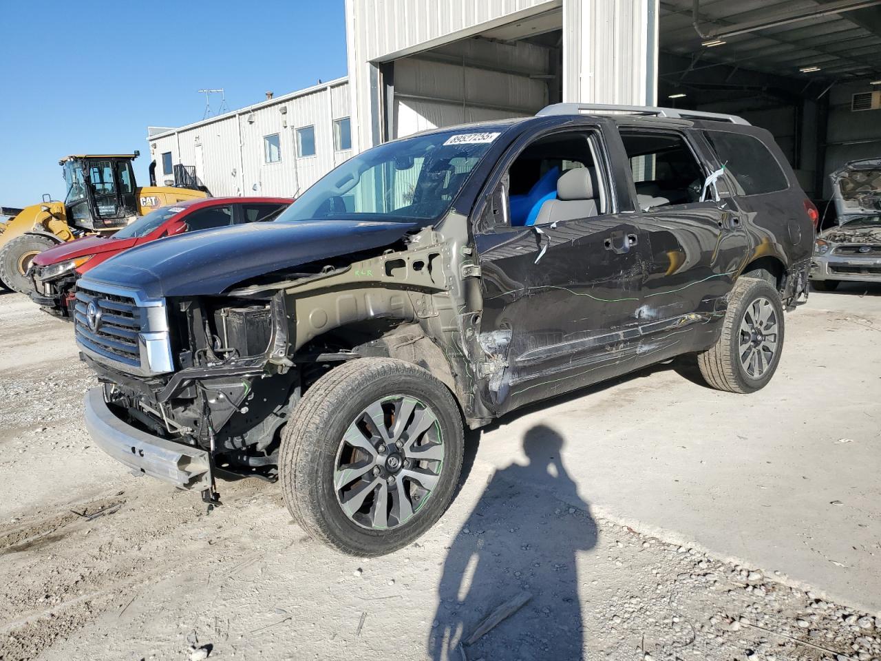 2021 TOYOTA Sequoia